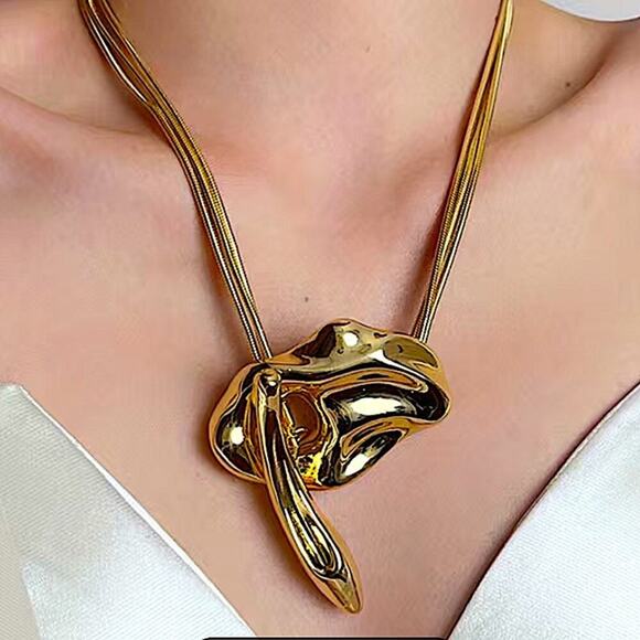 Gold Geometric Handmade Creative Design Necklace Party Event - Picture 4 of 5